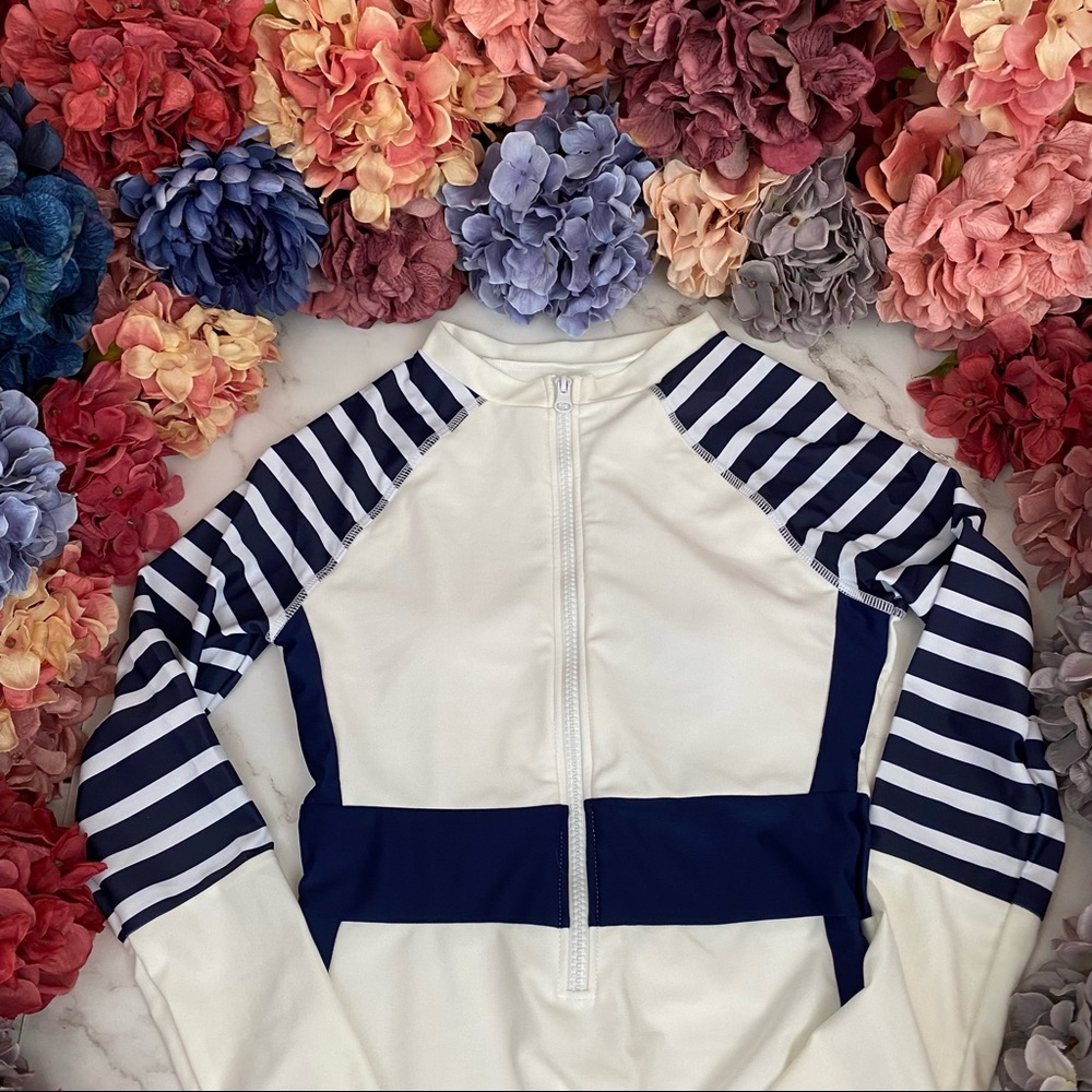 Sporty White and Navy Blue Striped Zip-Up Long Sleeve Rash Guard Swimsuit - Picture 10 of 16